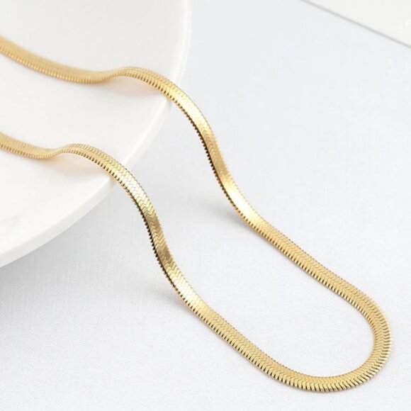 Premium Herringbone stainless steel Chain Necklace - Picture 5 of 6